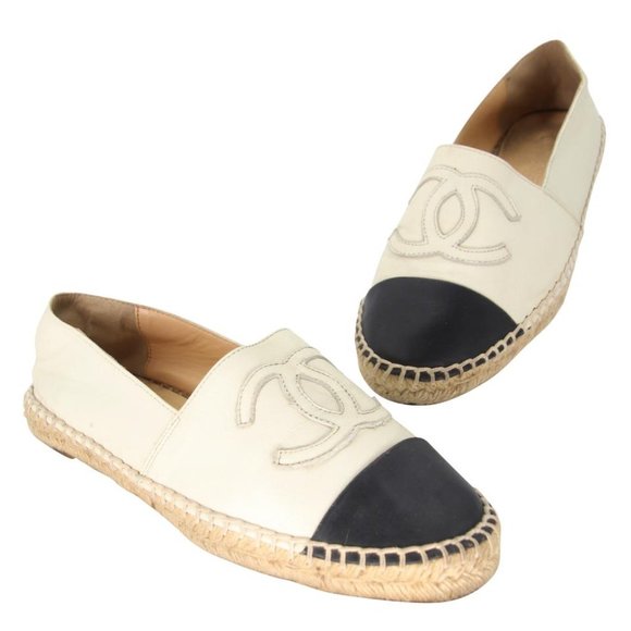 Chanel White Leather Cap Toe Cc Espadrille Flats
